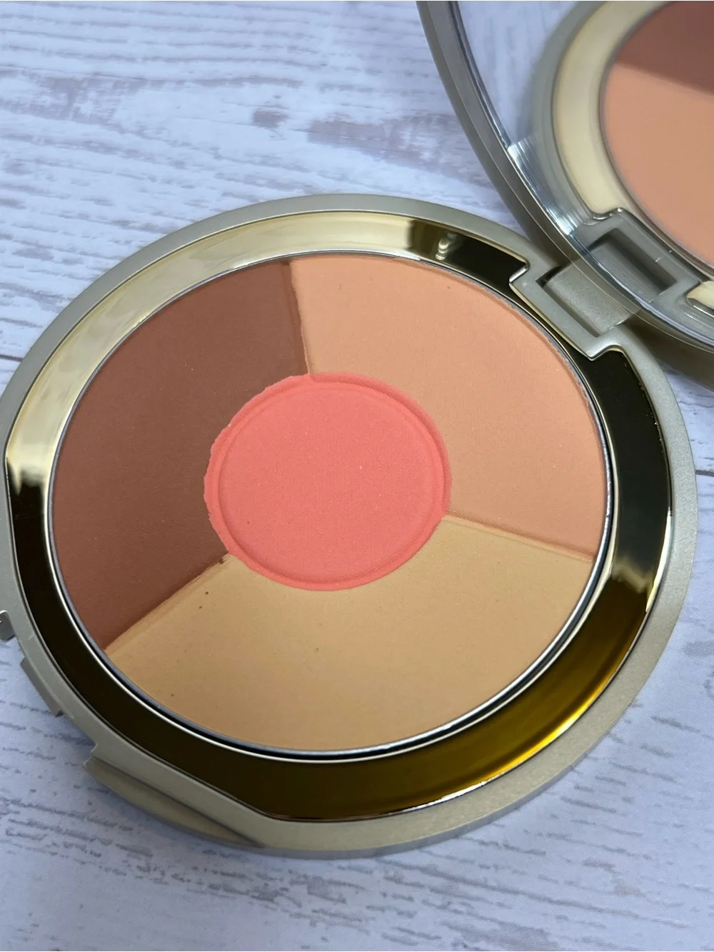 Stila One Step Correct Brightening Finishing Powder  (Deep)